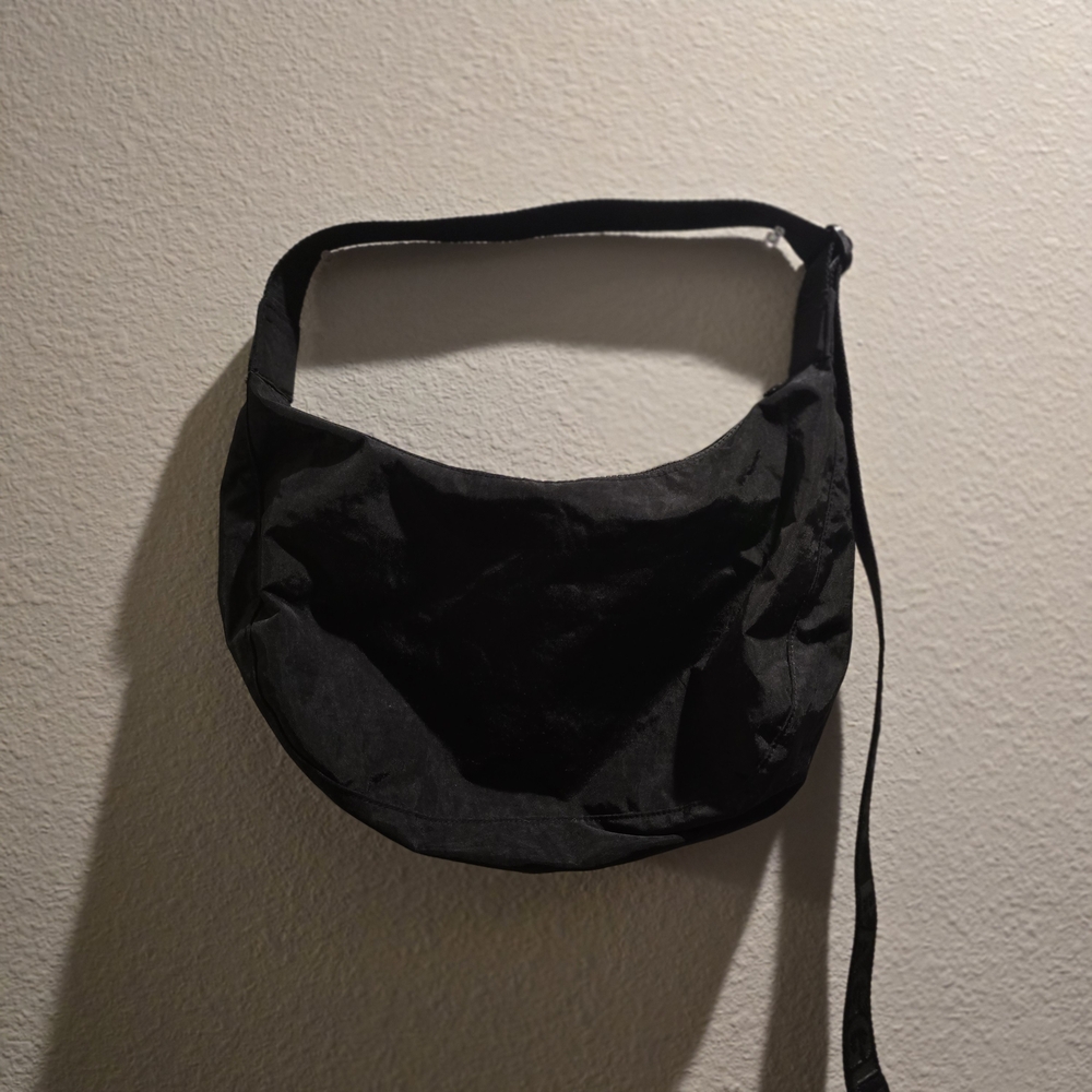 BAGGU Medium Crescent